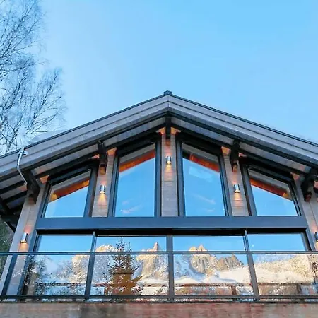 Amazing In With Jacuzzi, Garden And Panoramic Views Вілла